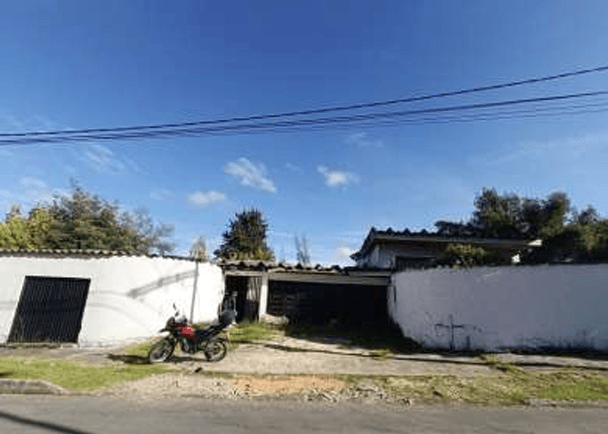 Casa lote en venta--Bogotá - 2